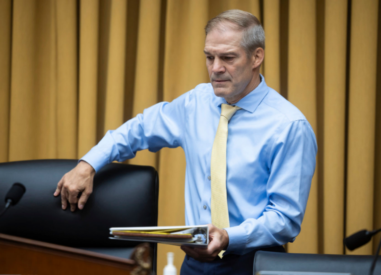 Σε επιτροπή της αμερικανικής Βουλής έγγραφα που αποδεικνύουν την πίεση για λογοκρισία που άσκησε ο Λευκός Οίκος στο Facebook