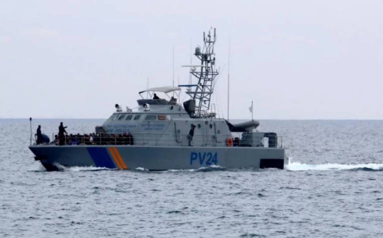 Κύπρος: Παραλίγο ναυτική τραγωδία -Διασώθηκαν 73 άτομα, ανάμεσά τους παιδιά, από βάρκα που κινδύνευε να ανατραπεί
