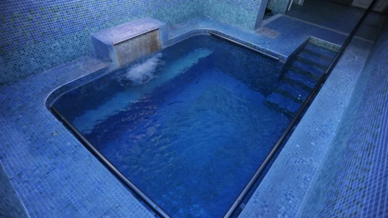 Αριδαία: Θρήνος για 50χρονο που κατέρρευσε και πέθανε σε πισίνα στα Λουτρά Πόζαρ