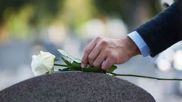 Ανείπωτη τραγωδία: Νεκρός ξαφνικά 45χρονος πατέρας 3 παιδιών – «Έφυγε» 5 μέρες πριν τα γενέθλιά του