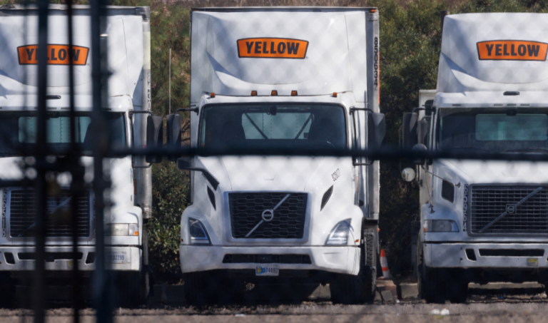 Κατέθεσε αίτηση πτώχευσης η Yellow – Χάνουν τη δουλειά τους 30.000 άτομα