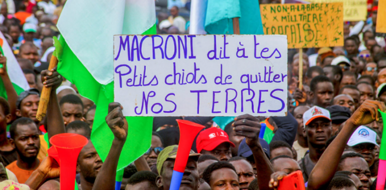 Η χούντα στο Νίγηρα κήρυξε ανεπιθύμητο τον Γάλλο πρέσβη