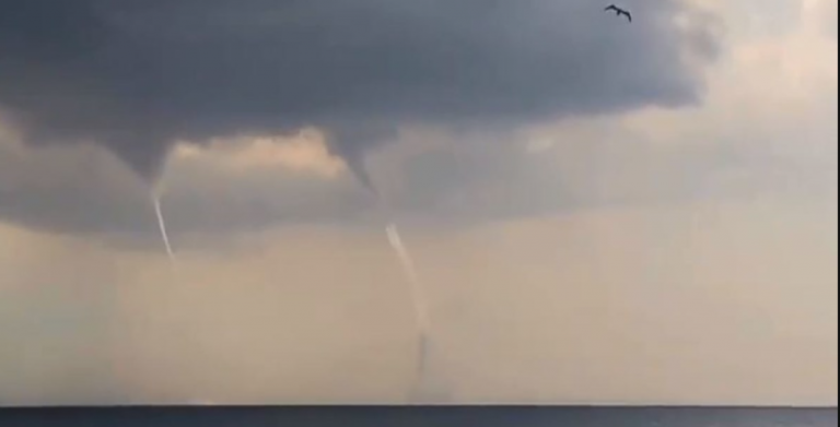 Χαλκιδική: Ανεμοστρόβιλος σε παραλία – Τρεις τραυματίες