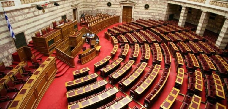 Η Κυβέρνηση Εξαναγκάζεται να Θεσπίσει Άμεση Υποχρεωτικότητα της Βιομετρικής Ταυτότητας λόγω των Αντιδράσεων