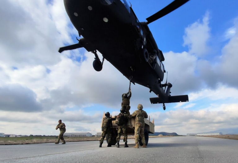 Πληροφορίες πως πλημμύρισε και η 1η Ταξιαρχία Αεροπορίας Στρατού στη Μαγνησία