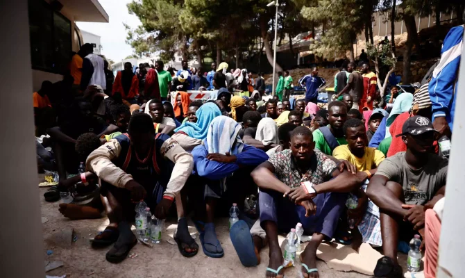 Γαλλία: Καμία υποδοχή για τους μετανάστες στη Λαμπεντούζα