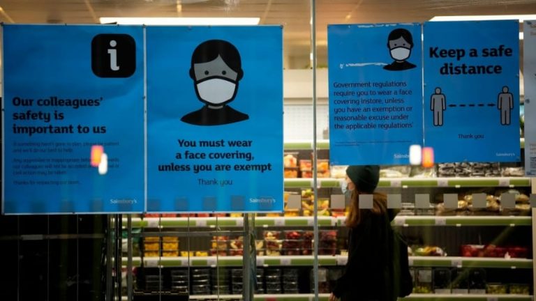 Mises Institute: Η σιωπηρή επιστροφή του ιατρικού ολοκληρωτισμού θα συναντήσει αντιστάσεις – Μαζική ανυπακοή στα νέα μέτρα για Covid