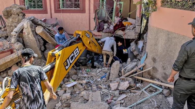 Μαρόκο: Εικόνες σοκ από τον σεισμό των 6,8 R με τους 820 νεκρούς – Δείτε βίντεο