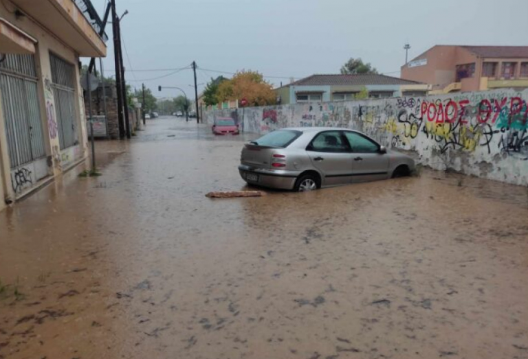 Ένας νεκρός και ένας αγνοούμενος στον Βόλο, απαγόρευση κυκλοφορίας στην πόλη και την ορεινή Μαγνησία – «Πνίγεται» η περιοχή