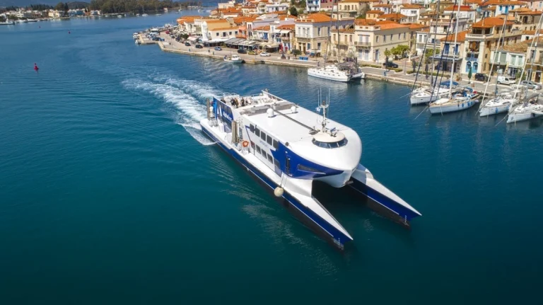 Speed Cat 1: Μηχανική βλάβη σε δρομολόγιο με 130 επιβαίνοντες – Επέστρεψε στον Πόρο