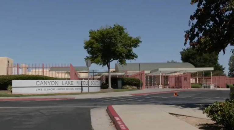 Τραγωδία: Μαθητής πέθανε επειδή εξαναγκάστηκε να τρέχει στο σχολείο μέσα στη ζέστη – «Ζητούσε νερό»