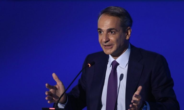 ΓΕΛΟΙΕΣ ΑΠΑΝΤΗΣΕΙΣ, ΣΤΙΣ ΣΤΗΜΕΝΕΣ ΕΡΩΤΗΣΕΙΣ ΠΟΥ ΔΕΧΘΗΚΕ Ο ΜΗΤΣΟΤΑΚΗΣ ΣΤΗ ΣΥΝΕΝΤΕΥΞΗ ΤΥΠΟΥ ΤΗΣ ΔΕΘ: «ΔΕΝ ΞΕΡΑΜΕ, ΔΕΝ ΑΚΟΥΣΑΜΕ, ΤΑ ΚΑΝΑΜΕ ΟΛΑ ΚΑΛΑ, ΦΤΑΙΕΙ Η ΚΛΙΜΑΤΙΚΗ ΑΛΛΑΓΗ» – ΕΚΑΝΕ ΟΤΙ ΔΕΝ ΑΚΟΥΣΕ ΤΗΝ ΕΡΩΤΗΣΗ ΓΙΑ ΤΑ ΕΛΙΚΟΠΤΕΡΑ ΣΤΟ ΣΤΕΦΑΝΟΒΙΚΕΙΟ