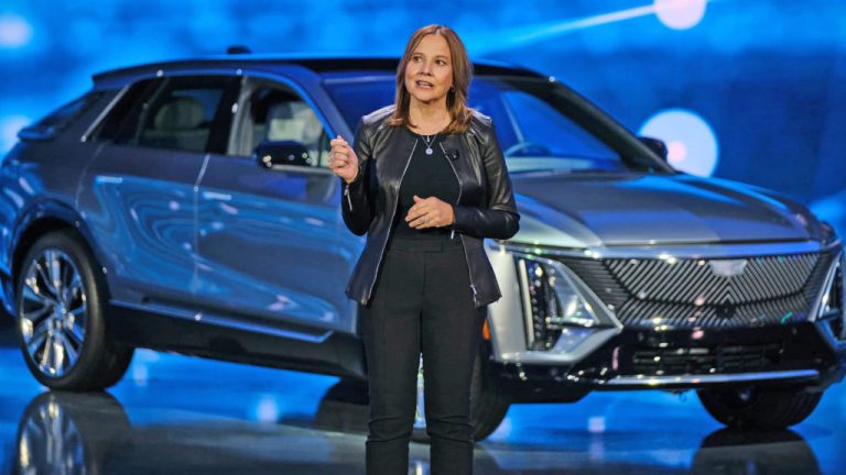 Οι ηγέτες της αυτοκινητοβιομηχανίας όλο και πιο ξεκάθαροι> Τα EVs γίνονται όλο και πιο δύσκολο να πουληθούν