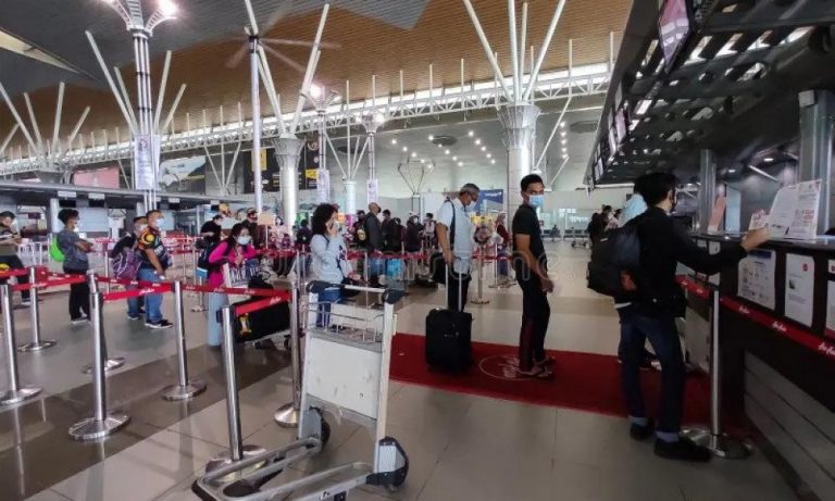 Πανικός στις Φιλιππίνες: Προειδοποίηση για βόμβες σε αεροσκάφη