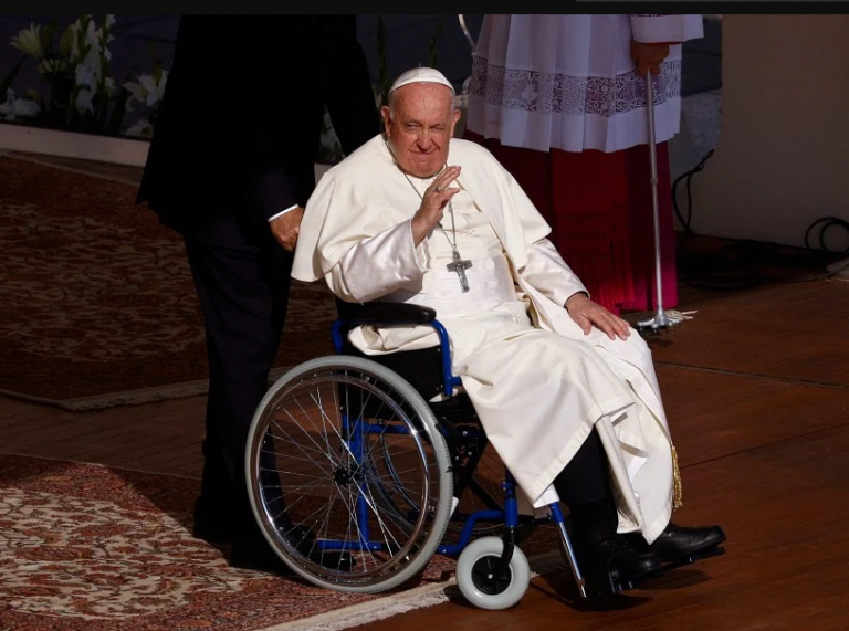 Πέθανε ο Πάπας Φραγκίσκος: Η ζωή και η άνοδός του στην ηγεσία της Καθολικής Εκκλησίας