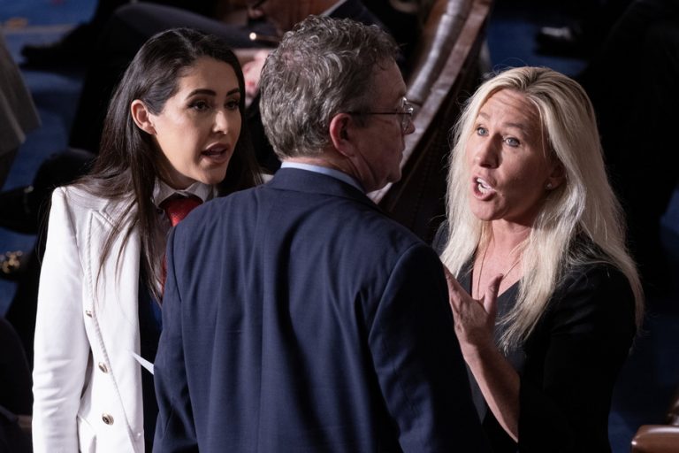 «Πανδημία υπαρξιακών διαστάσεων»! Χαμός με τους ιούς στις ΗΠΑ!