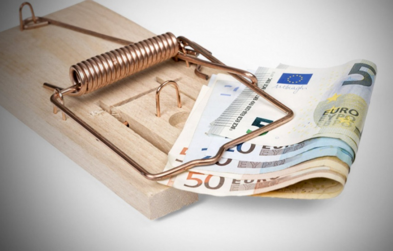 Κυβέρνηση-Κράτος-Τράπεζες κήρυξαν «πόλεμο» στα μετρητά-Με πρόσχημα την φοροδιαφυγή μας αλυσοδένουν