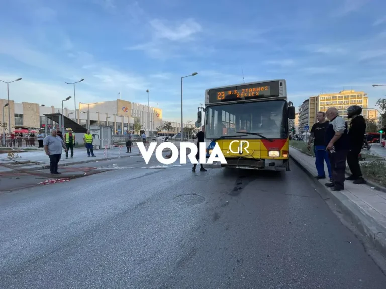 Τραγωδία στη Μοναστηρίου: Με απώλεια συνείδησης ο οδηγός του αστικού – Πώς γλύτωσαν δύο αναβάτες μηχανής