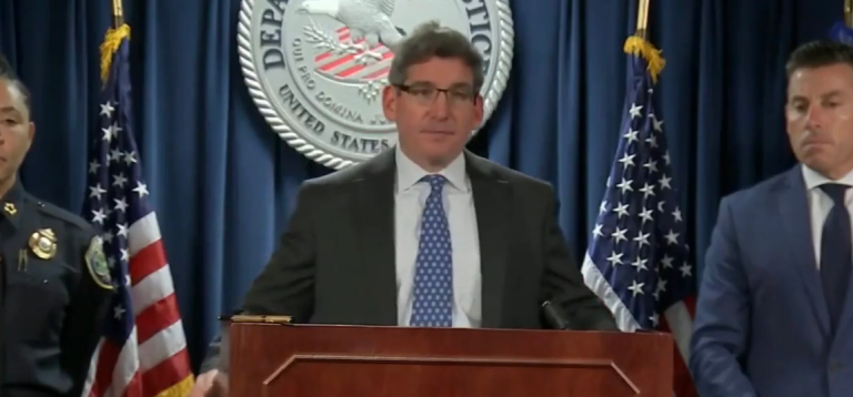 Σεισμός στις ΗΠΑ από την εξάρθρωση «δικτύου πορνείας» με «υψηλόβαθμα στελέχη»