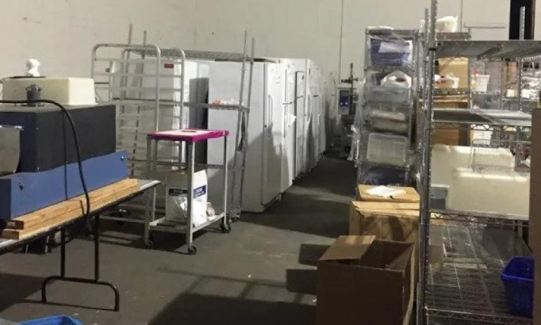 Σοκ στην Καλιφόρνια: Βρέθηκε κορονοϊός και Έμπολα σε παράνομο εργαστήριο – Οι κατηγορίες για συνωμοσία και η ανησυχία