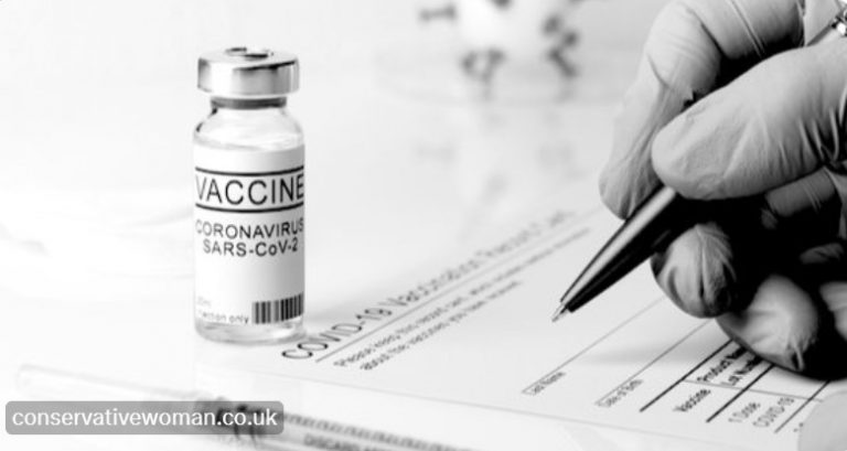 Μετά το πρώτο αναμνηστικό(τρίτη ένεση) ασθενείς με μελάνωμα υποτροπιάζουν μας λέει Καθηγητής Ογκολογίας στην Ιατρική Σχολή του Νοσοκομείου St George’s του Λονδίνου