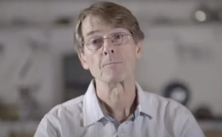 “Δεν υπήρξε καμία έκτακτη ανάγκη για τη δημόσια υγεία, εκτός από αυτή που δημιουργήθηκε από τις κυβερνήσεις” – Η ομιλία του Mike Yeadon στο Βρετανικό Κοινοβούλιο