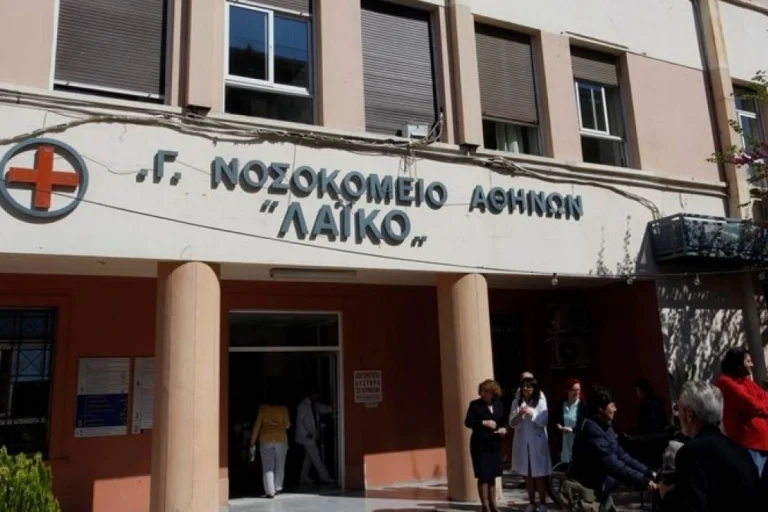 Παναγιώτης Δαβίλλας: 300 άτομα σειρά στο Λαϊκό Νοσοκομείο όλοι εμβολιασμένοι – «Μας κατέστρεψαν με τα σκευάσματα» φωνάζει ο κόσμος