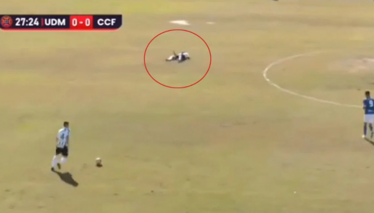 Ισπανία: Η στιγμή που ποδοσφαιριστής καταρρέει λόγω καρδιακής προσβολής αλλά επανέρχεται χάρη σε εμφυτεύσιμο απινιδωτή