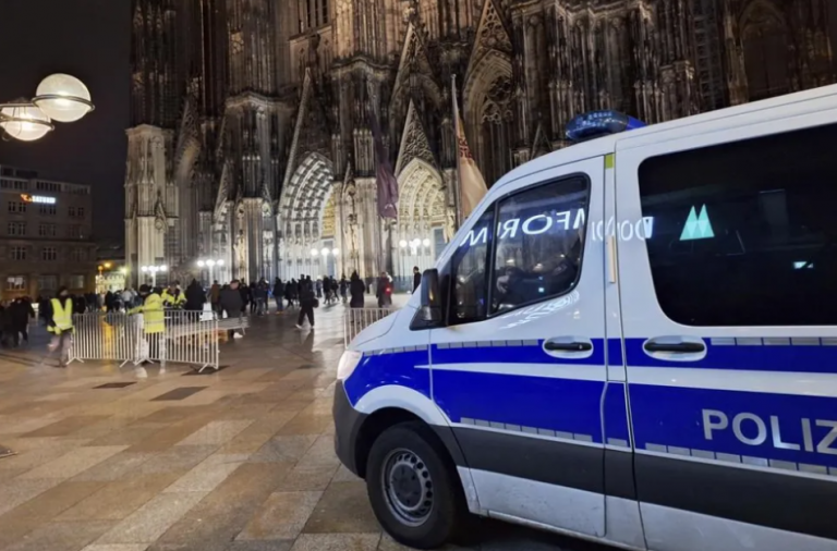 Με αφορμή την τραγωδία στη Πράγα, έχει σημάνει συναγερμός σε όλη την Ευρώπη εν όψει πιθανών τρομοκρατικών απειλών