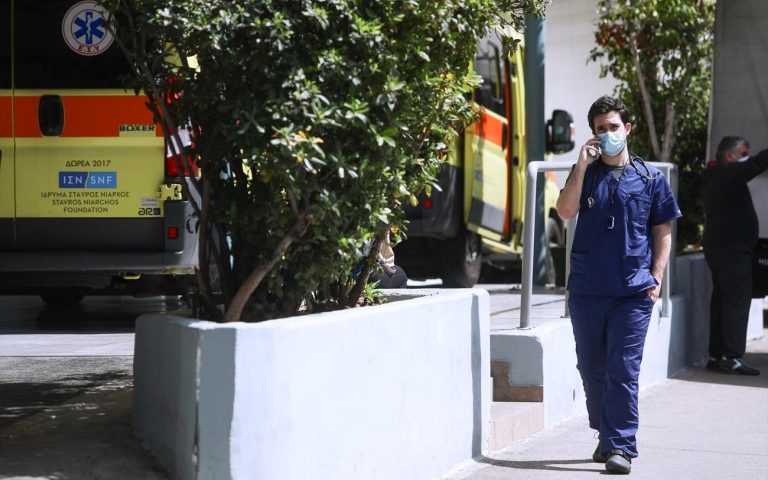 Πέθανε η 17χρονη που είχε υποστεί αλλεργικό σοκ κατά τη διάρκεια σχολικής εκδρομής