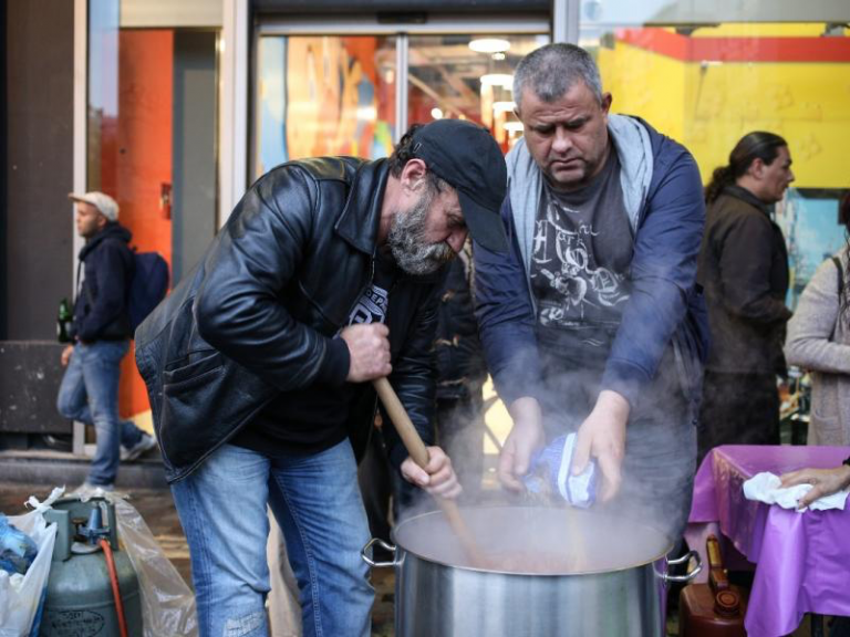 «Βóμβα» μεγατόνων – Για απάτn έπıασαν τον ιδιοκτήτη της Κοινωνıκής κουζίνας «Ο άλλος Άνθρωπος»