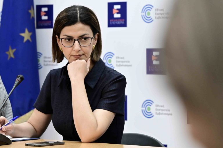 Αγαπηδάκη: Το 99.9% όσων πέθαναν ήταν ανεμβολίαστοι! Αλλάζει η πολιτική για τον COVID