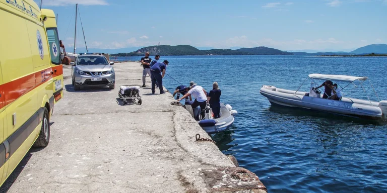 Ελευσίνα: Νεκρός 60χρονος ψαράς -Έχασε τις αισθήσεις του και έπεσε στη θάλασσα
