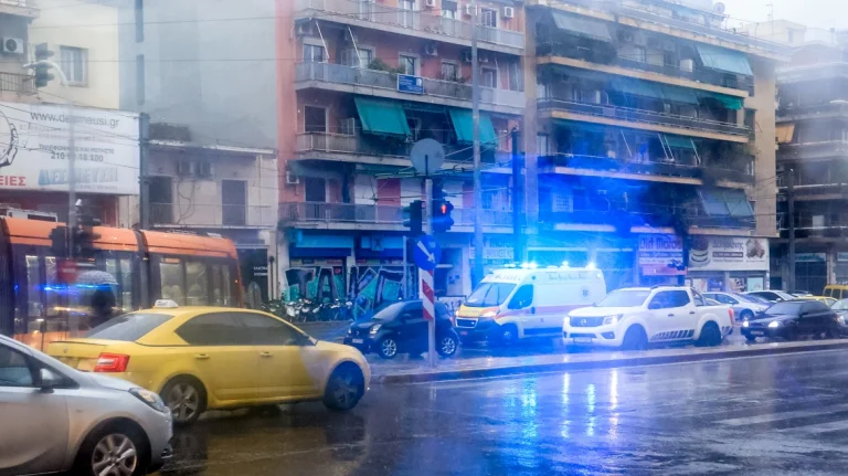 Κίνηση στους δρόμους: Καραμπόλα 5 ΙΧ επί της Κηφισίας, στο ύψος του Νέου Ψυχικού – Μποτιλιαρισμένος και ο Κηφισός