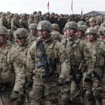 Στρατιώτες του ΝΑΤΟ στην Πολωνία σε τελετή υποδοχής