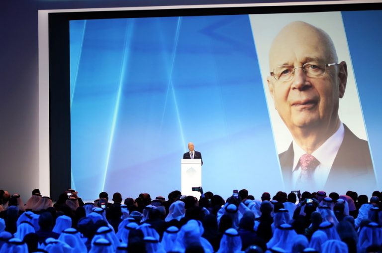 «Μετάβαση από έναν κόσμο σε έναν άλλον»! Η «υπερβόμβα» του Σβαμπ για την ζωή μας