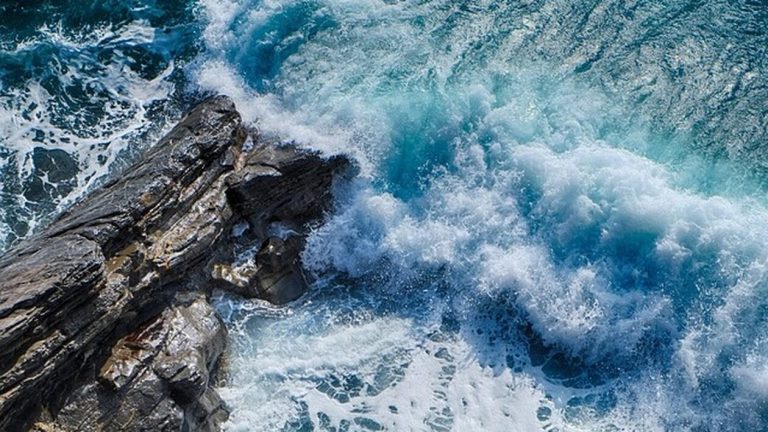 Περού: Εξαιτίας ασυνήθιστα ψηλών κυμάτων έκλεισαν 33 από τα 121 λιμάνια της χώρας