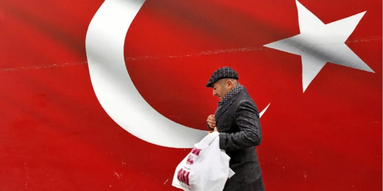 Η ακρίβεια «γονατίζει» την Τουρκία -Αντικλεπτικά σε βούτυρο, οδοντόκρεμες, ελαιόλαδο και παιδικές τροφές