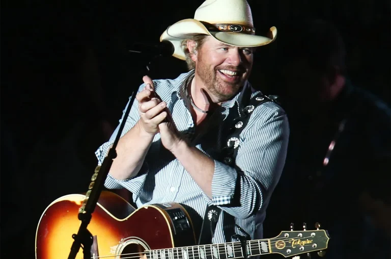 Τόμπι Κιθ: Πέθανε, σε ηλικία 62 ετών, ο διάσημος τραγουδιστής της κάντρι