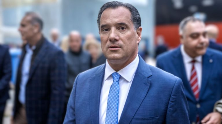 Πως αλλάζουν οι καιροί!! Γεωργιάδης: «Μόνο με ιατρική συνταγή τα εμβόλια covid στα φαρμακεία»