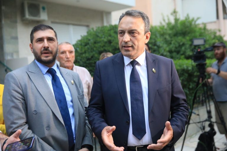 Η… μάχη των Σπαρτιατών: Μήνυση του Χ. Κατσιβαρδά κατά του προέδρου του κόμματος Β. Στίγκα