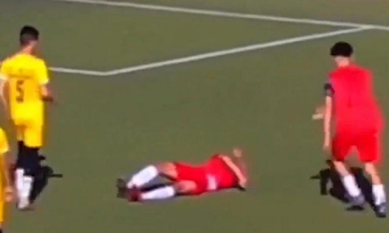 Αλγερία: 17χρονος ποδοσφαιριστής έχασε τη ζωή του λόγω κλοτσιάς στο συκώτι