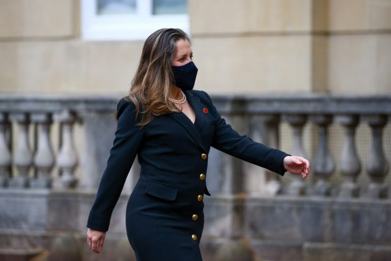 Τι συμβαίνει με την αν. Πρωθυπουργό του Καναδά;; Ζαχάροβα: «Ναρκωτικά;;»