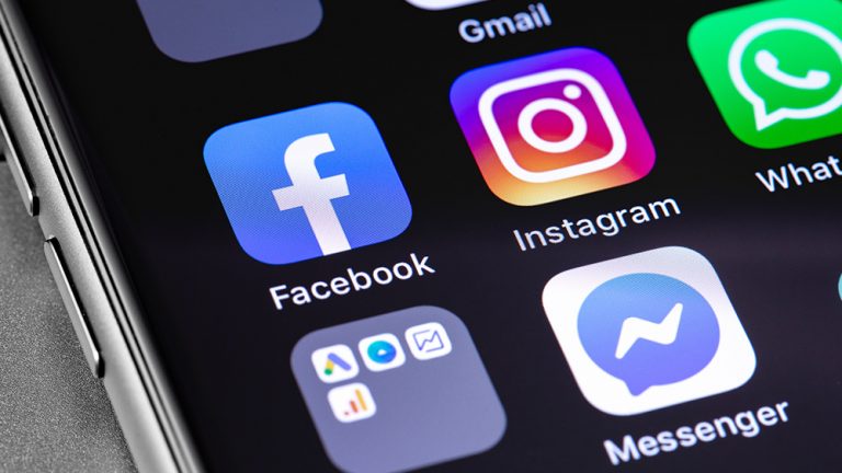 Η Big Tech επωφελήθηκε εν γνώσει της από παιδόφιλους που εκμεταλλεύονται παιδιά στο Instagram