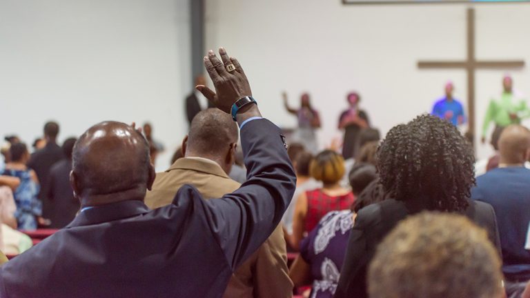 ΣΑΤΑΝΙΚΗ ΠΡΟΔΟΣΙΑ: Αμερικανοί χριστιανοί πάστορες εξανάγκασαν πιστούς να κάνουν εμβόλια COVID μέσω του συγκεκαλυμμένου σχεδίου “Faith4Vaccines”