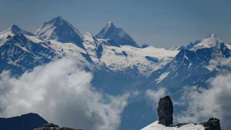 Ελβετία: Νεκροί 5 σκιέρ στις Άλπεις – Αγνοείται έκτος