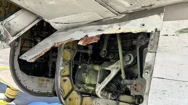 Ακόμα ένα πρόβλημα σε αεροσκάφος της Boeing: Έχασε εξωτερικό πάνελ κατά τη διάρκεια της πτήσης