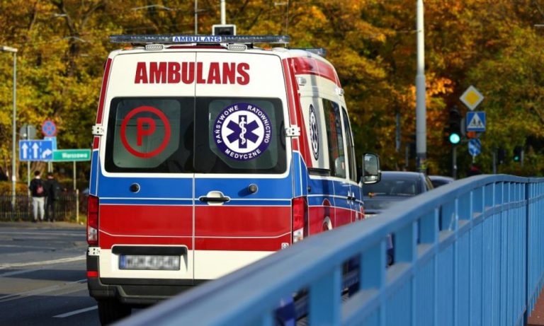 Ισχυροί άνεμοι “χτυπούν” την Πολωνία: 5 νεκροί από πτώσεις δέντρων