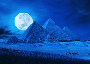 Οι συντεταγμένες των πυραμίδων της Γκίζας και η ταχύτητα φωτός