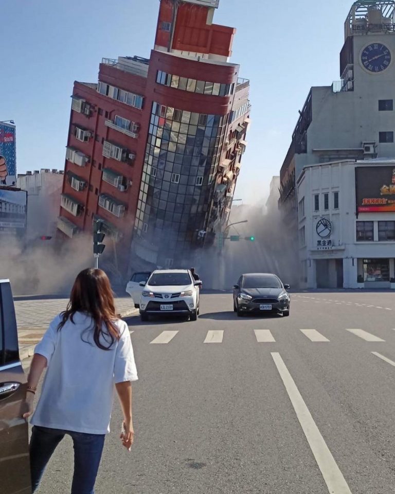 Iσχυρός σεισμός 7,4 Ρίχτερ στην Ταϊβάν
